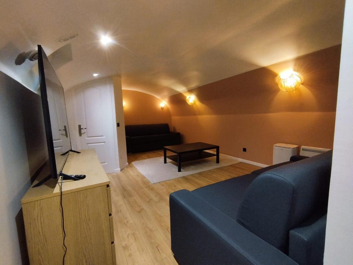 Apartment Beautiful Triplex In The Center Of *