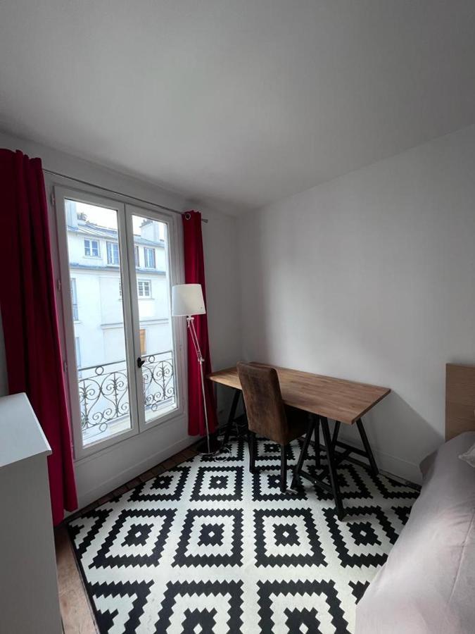 Apartment Charming In Montmartre *