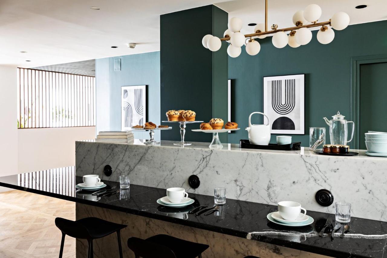 Elysées, An Ihg Hotel Paris