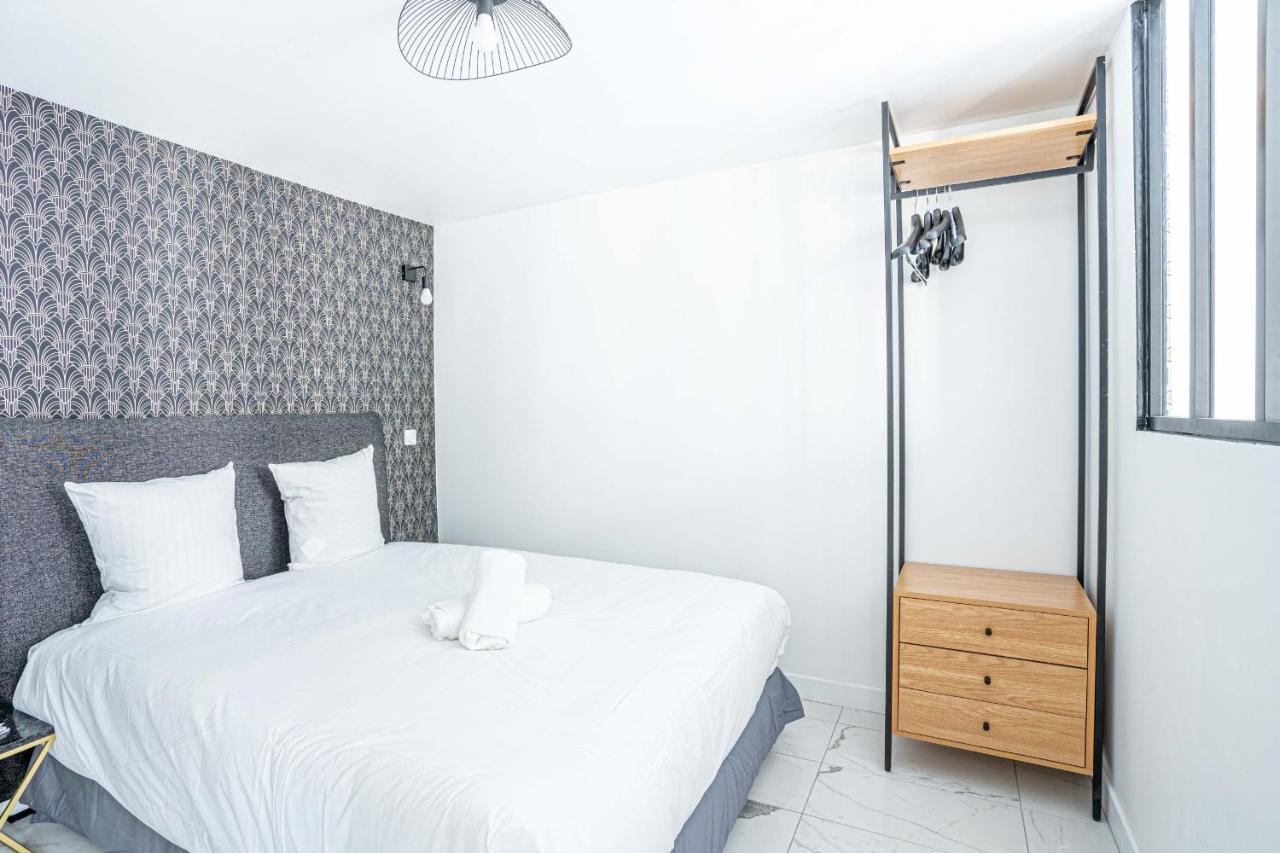 143 - Urban Charming Flat In Center Of Apartment