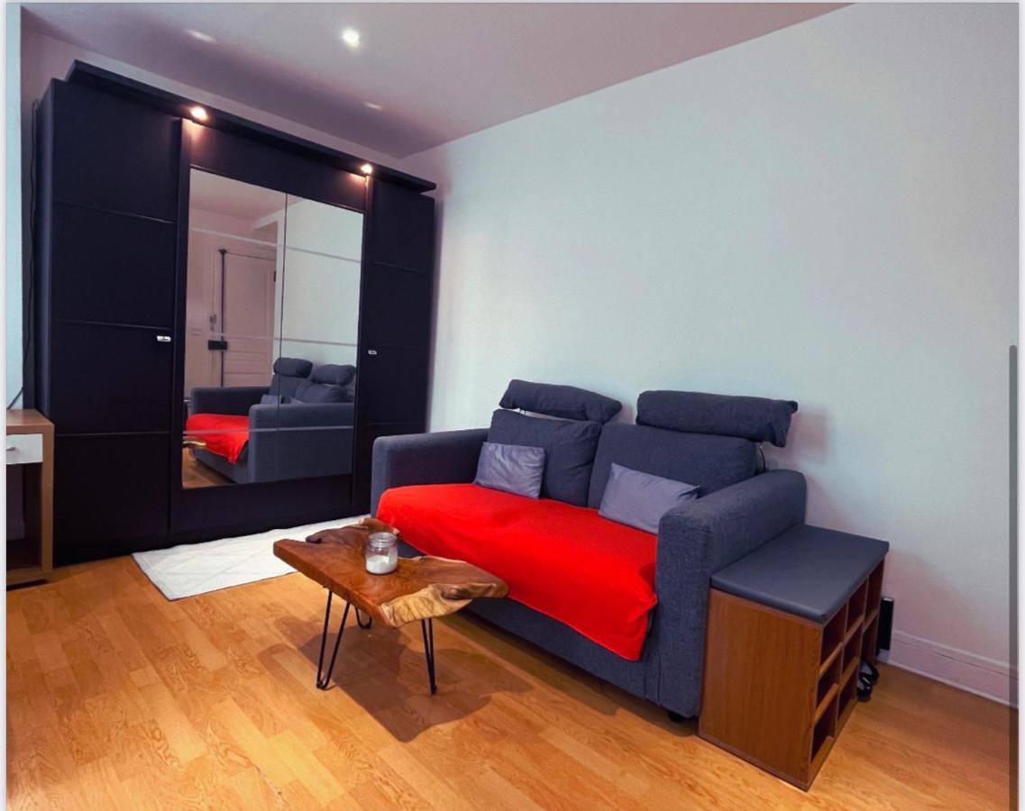 Confortable- Porte D'orleans Apartment *