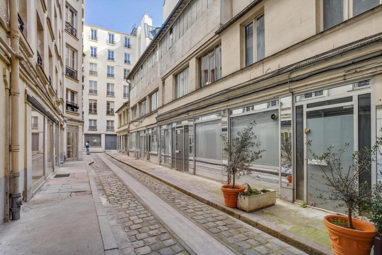 Well Decorated One Bedroom Aprtment In Heat Of Paris, Short Walk To Palais Garnier , Appartement Paris