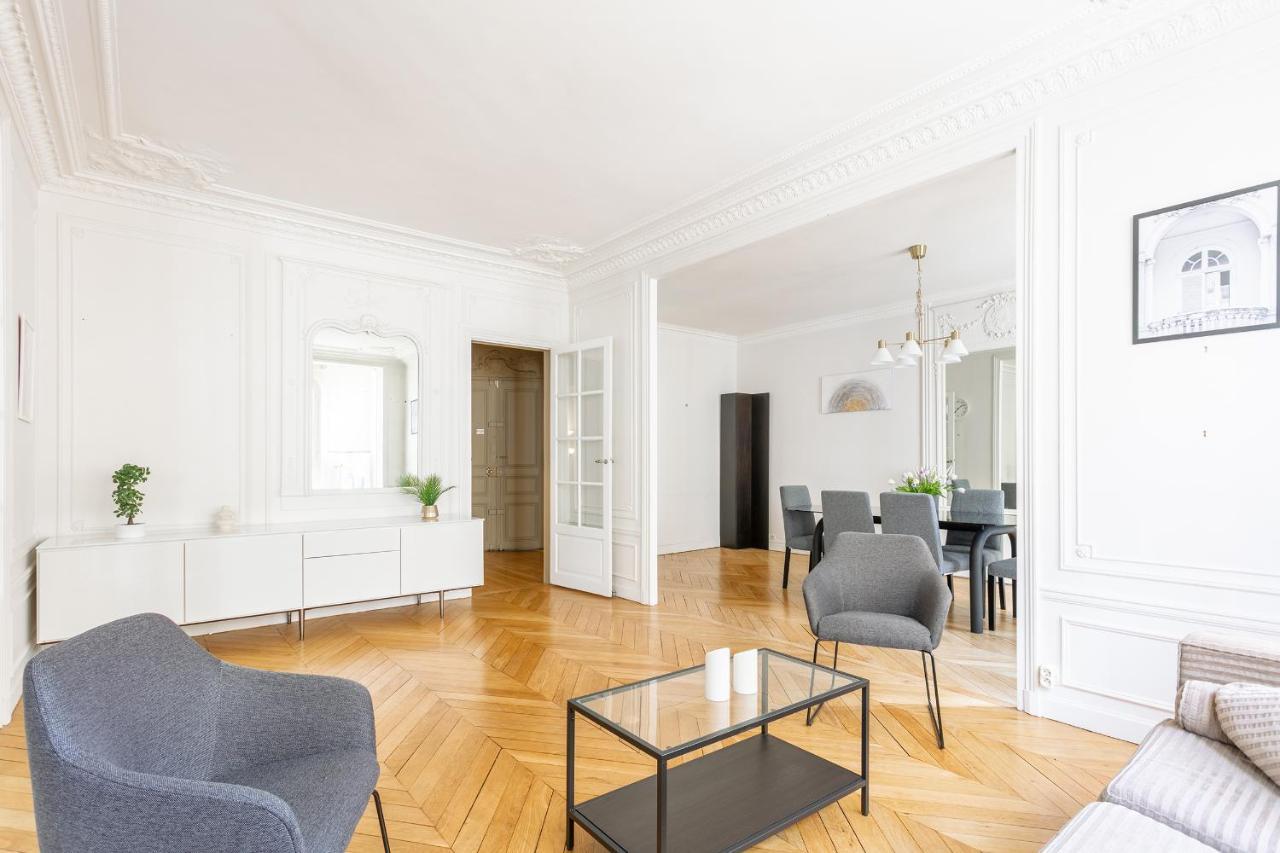 Luxury Living In Passy Apartment