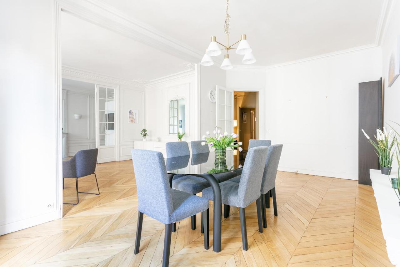 Luxury Living In Passy *