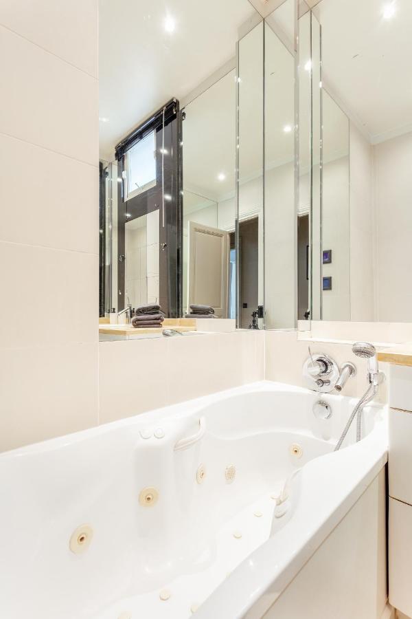 Luxury Living In Passy Paris