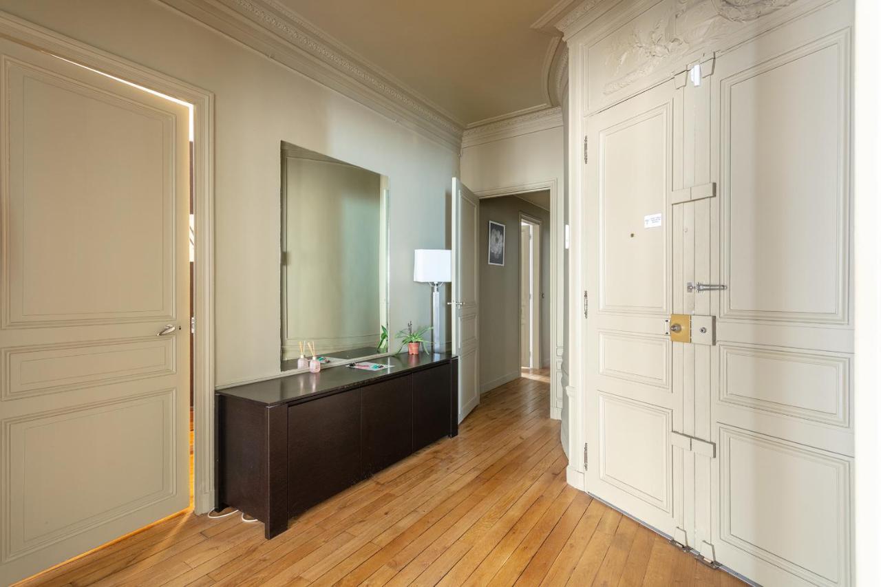 Apartment Luxury Living In Passy