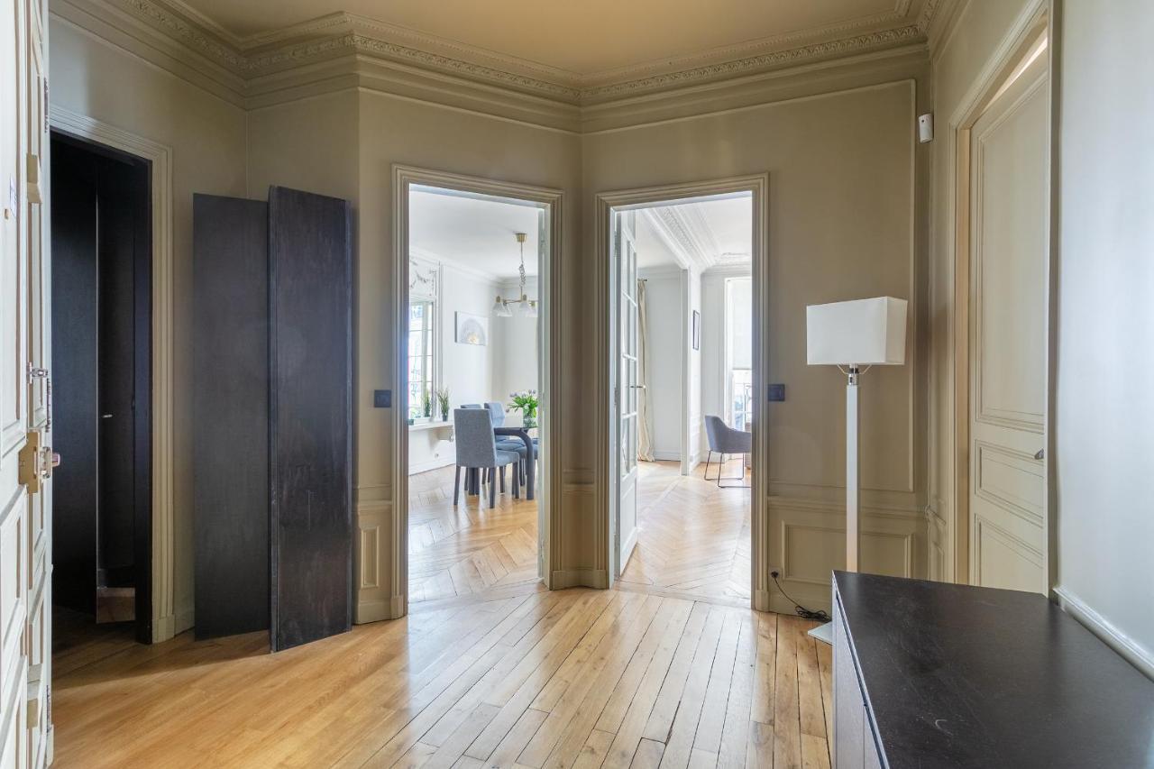 Apartment Luxury Living In Passy
