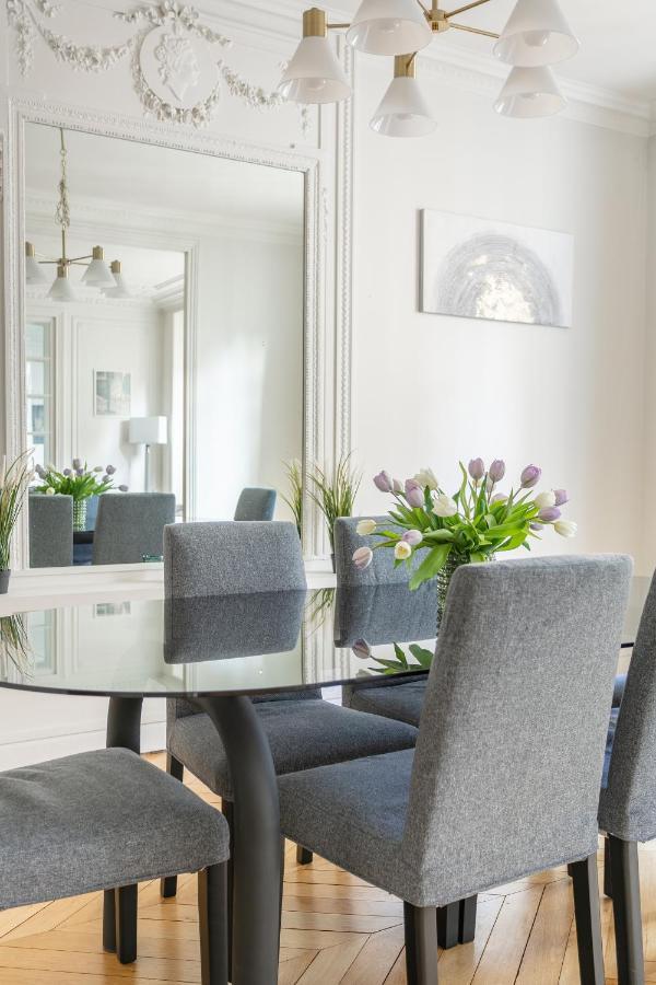 Apartment Luxury Living In Passy *