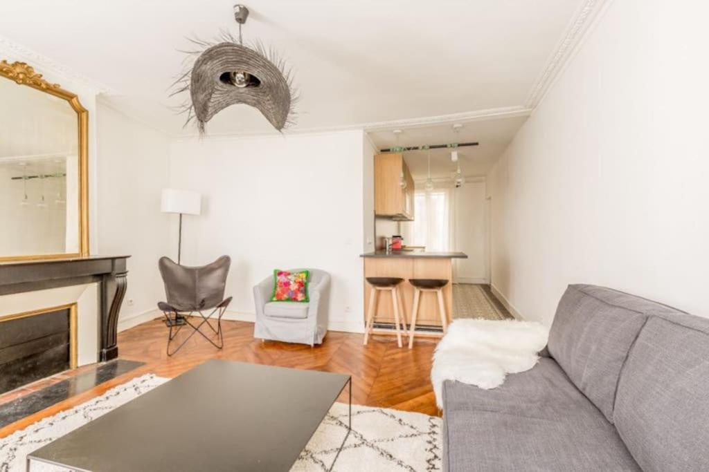 Apartment Design 4 Pers 8 Paris