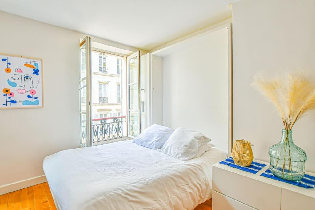 Bright Parisian Flat - Marais *