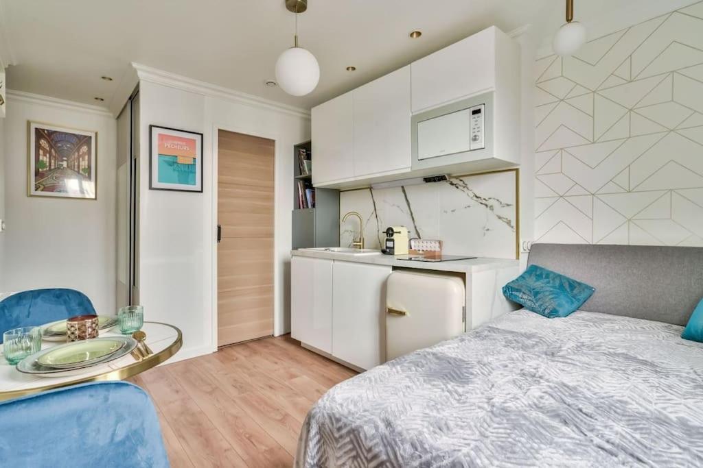 Appartement Studio Sur Les Toits Parisiens Paris