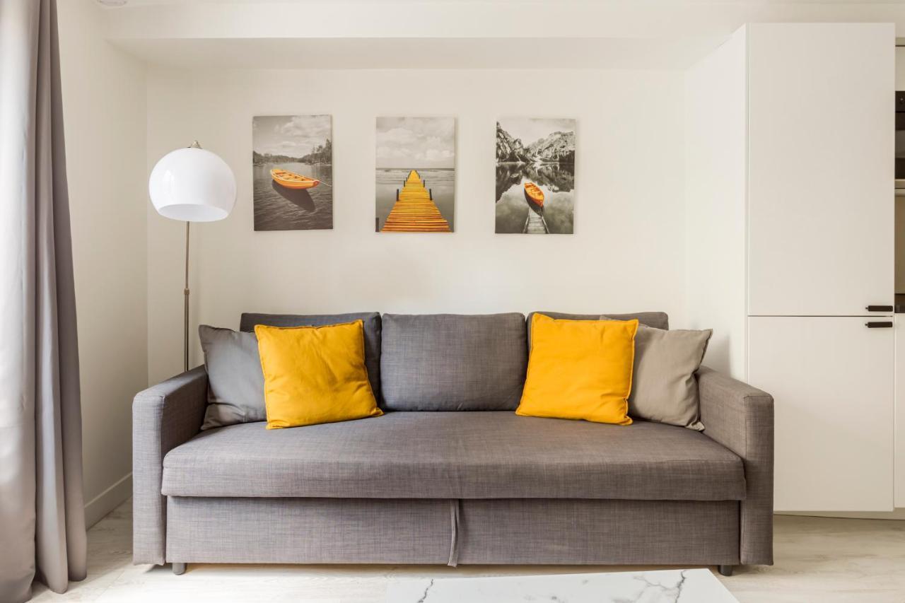 Apartment Design 1 Bdr With Ac Paris