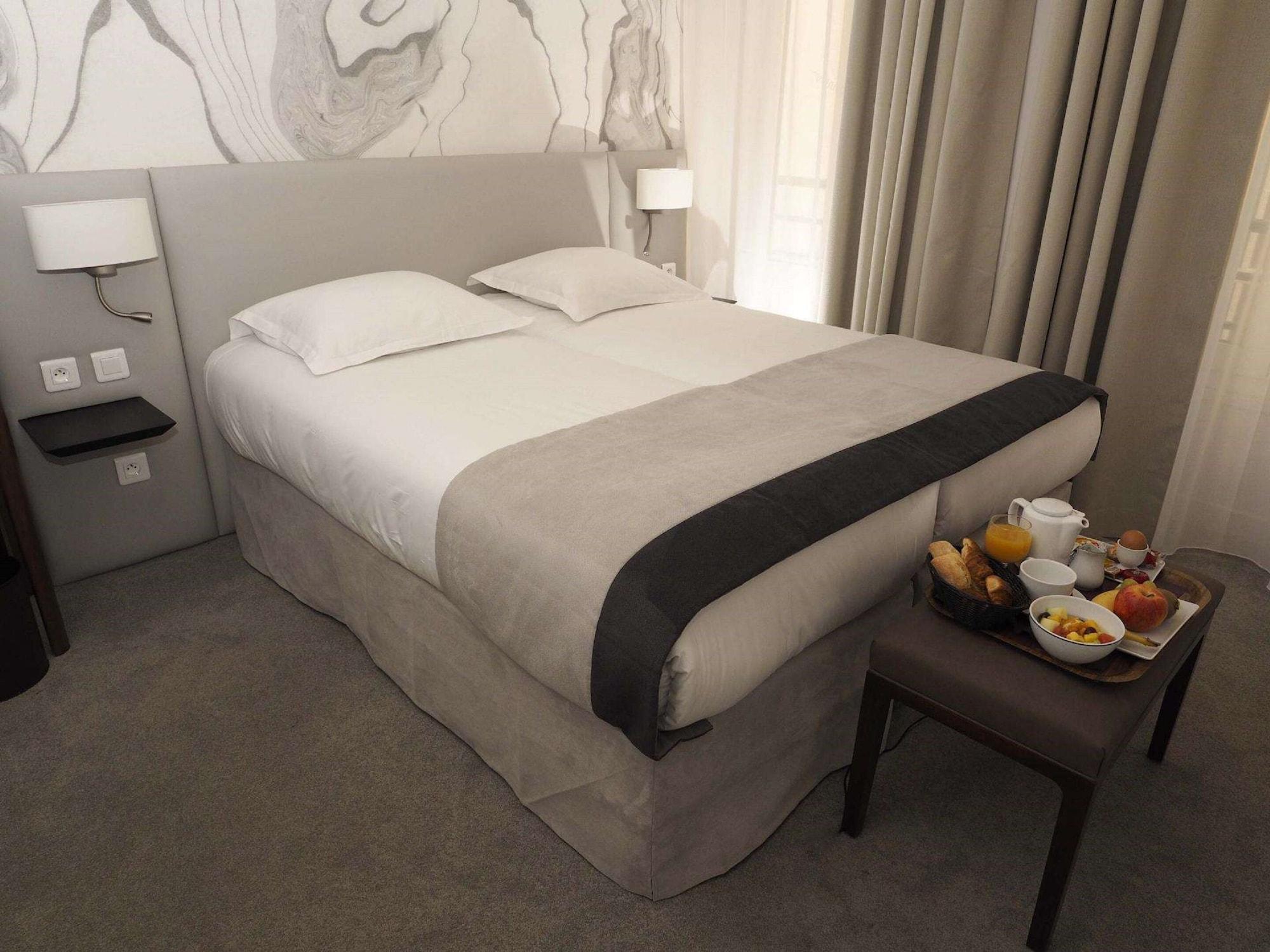 Queen Mary Opera 4*