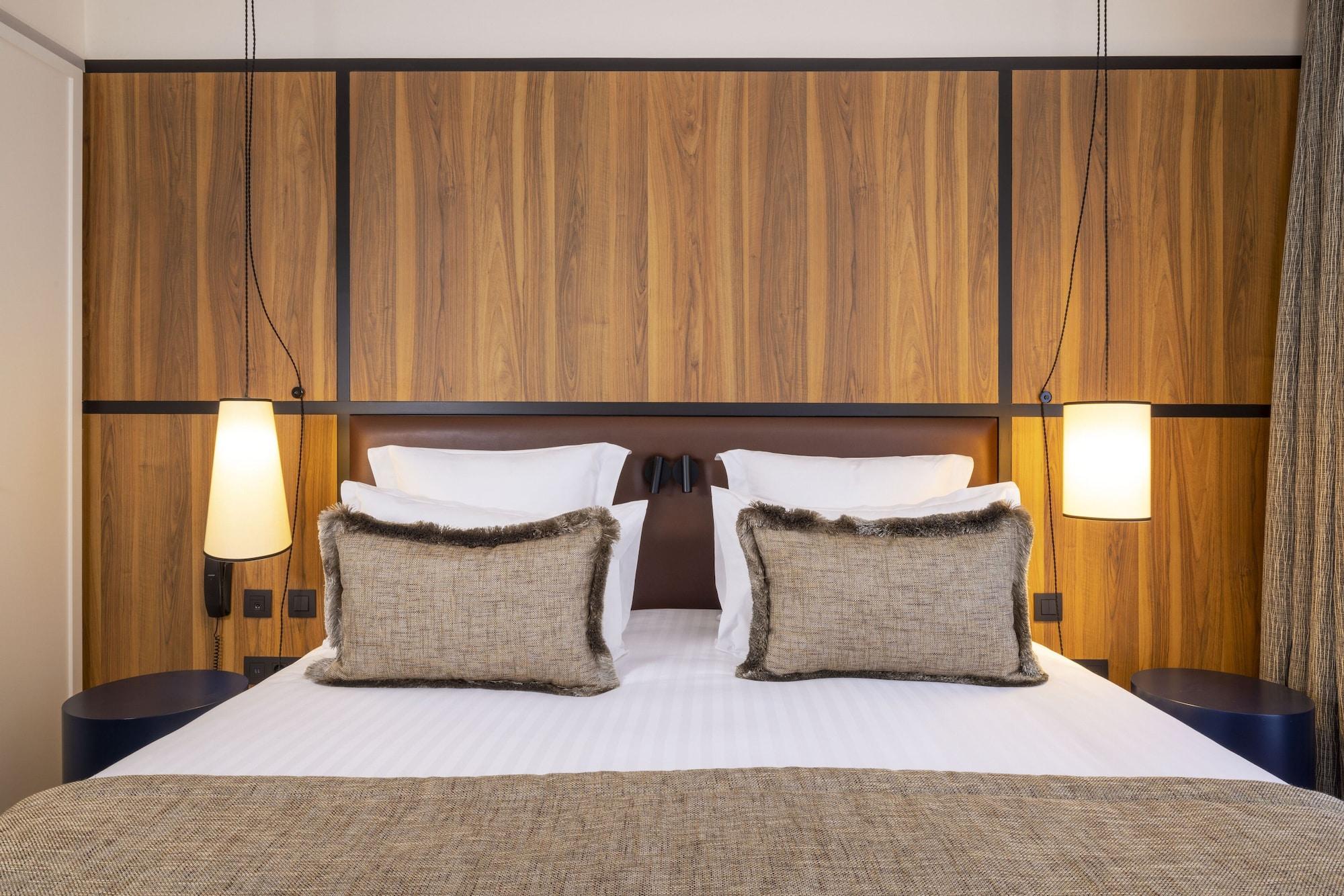 Toujours & 4* Paris