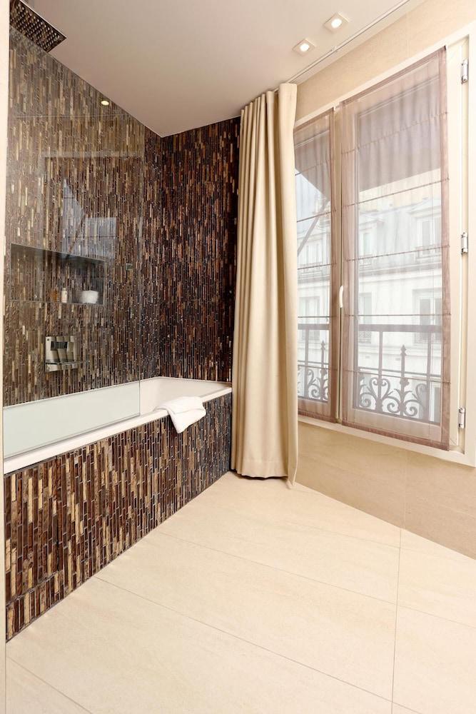 Elysées 3* Paris