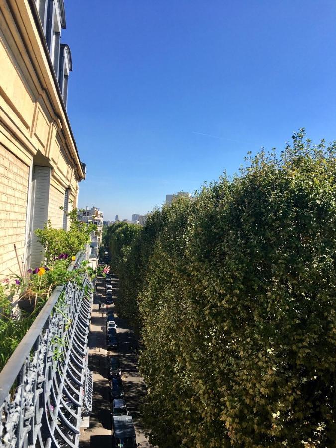 2 Bedrooms Chic 18th District Apartment Paris