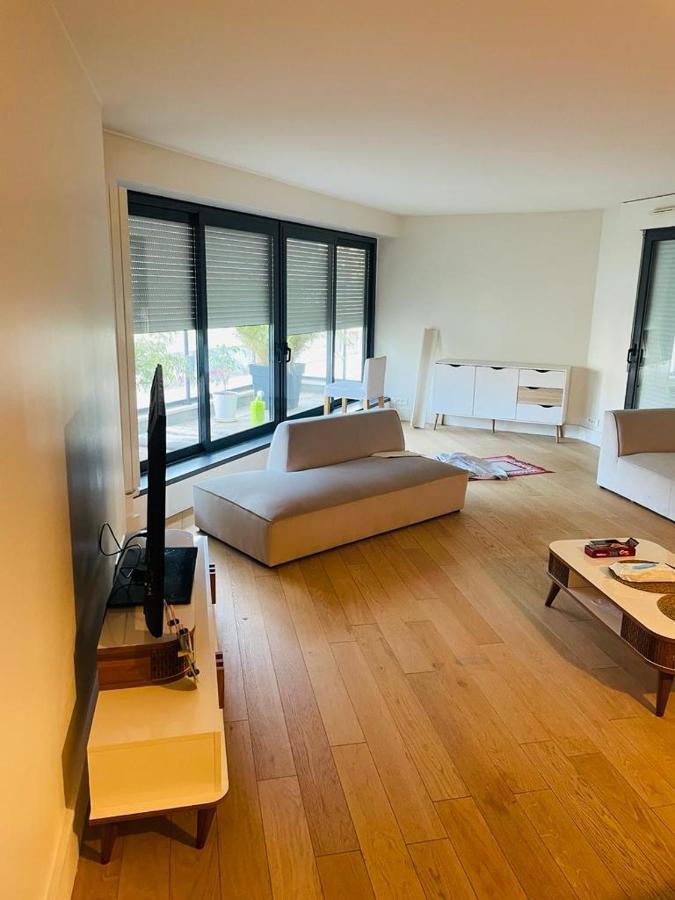 Eiffel Tower Apartment Paris