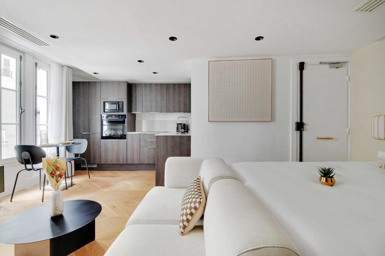 Apartment Brand New Modern Studio In Central - 2p - B1