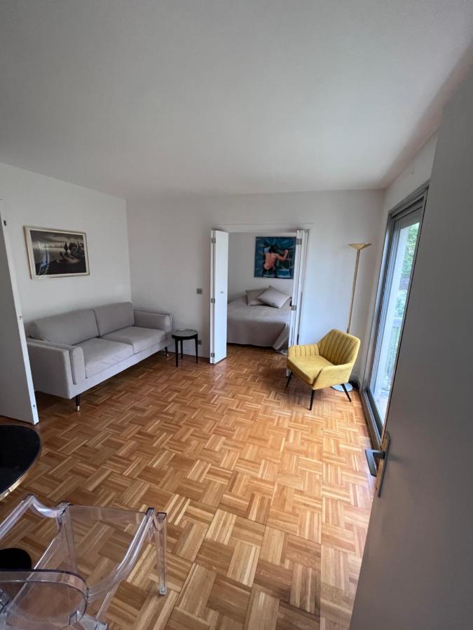 Apartment 2 Pieces Sur Jardin Paris