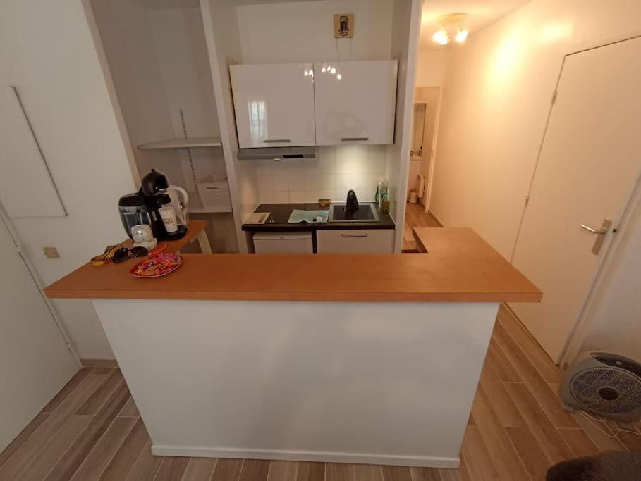 Bel F2 Avec Terrasse Apartamento