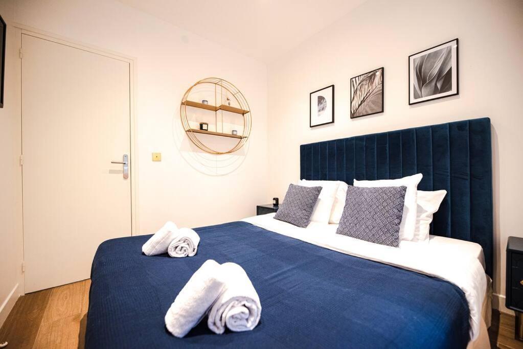 Flat In The Marais I