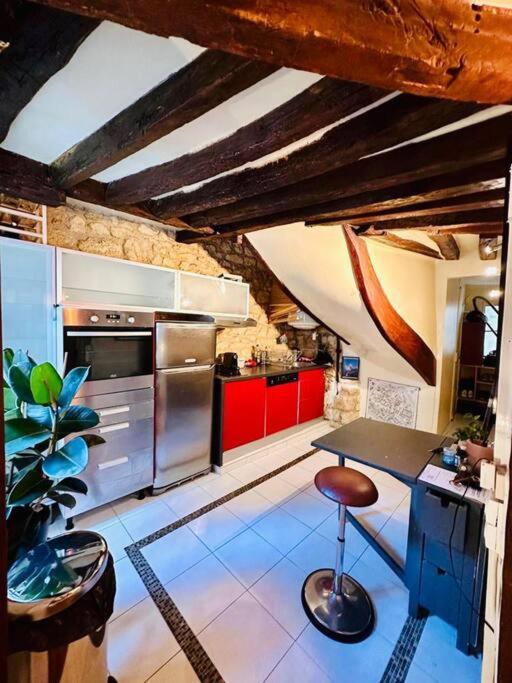 Apartamento Artist's Loft In Center Paris