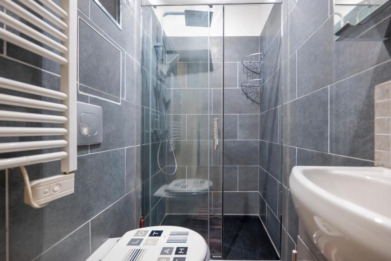 Deux Pieces Avenue Parmentier Apartment Paris