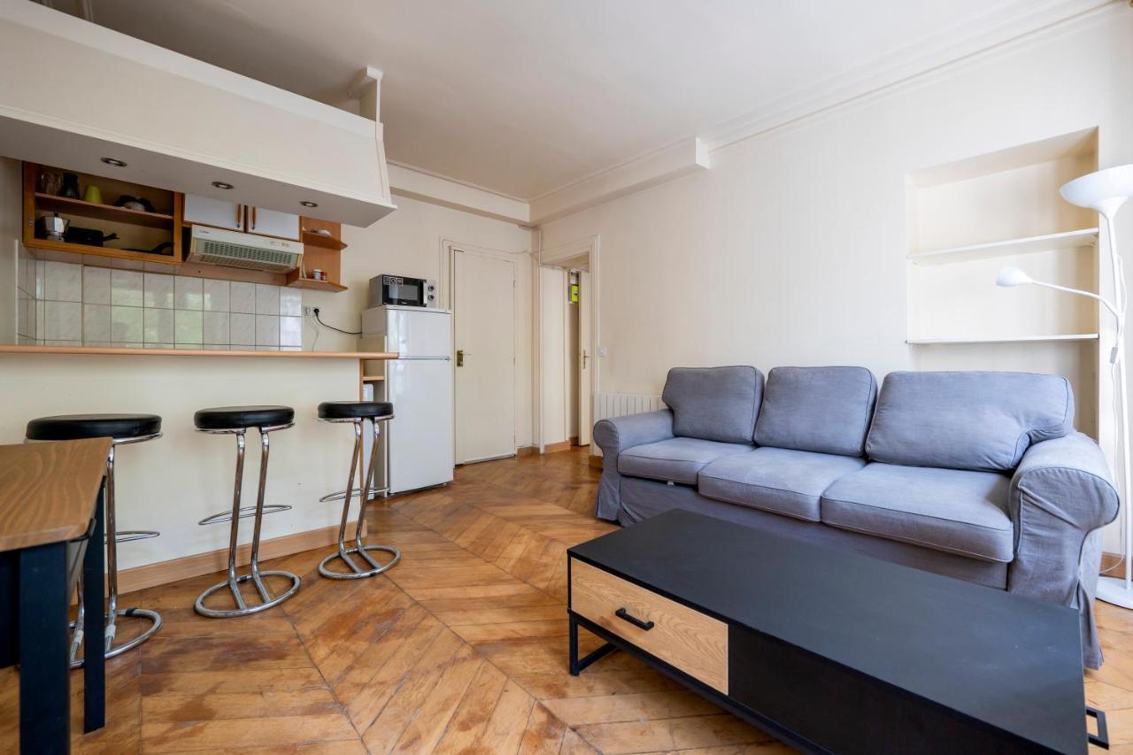 Apartment Deux Pieces Avenue Parmentier Paris