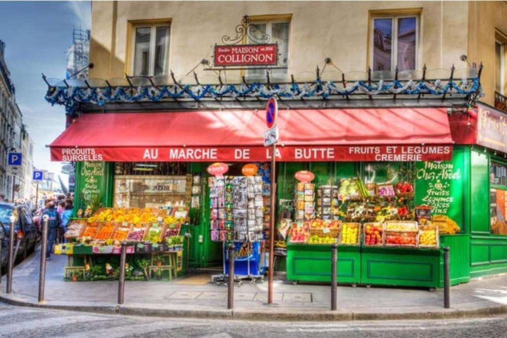 Amelie Poulain Studio In Heart Of Montmartre *