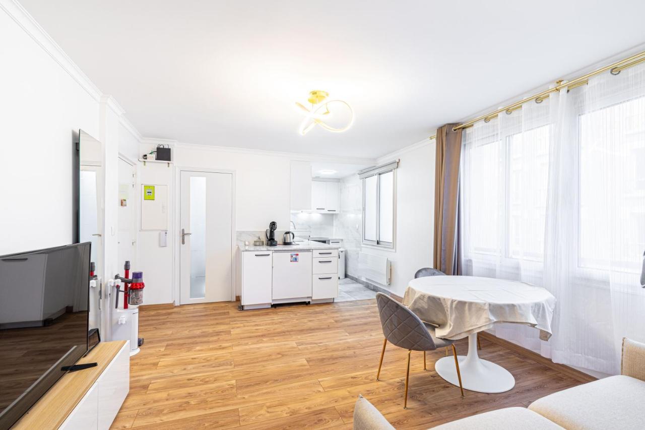Apartment Coeur, Un Superbe De 40 M2. Paris