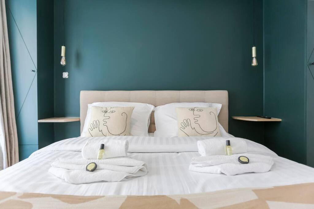 Modern 2 Bedrooms Near Louvre * Paris