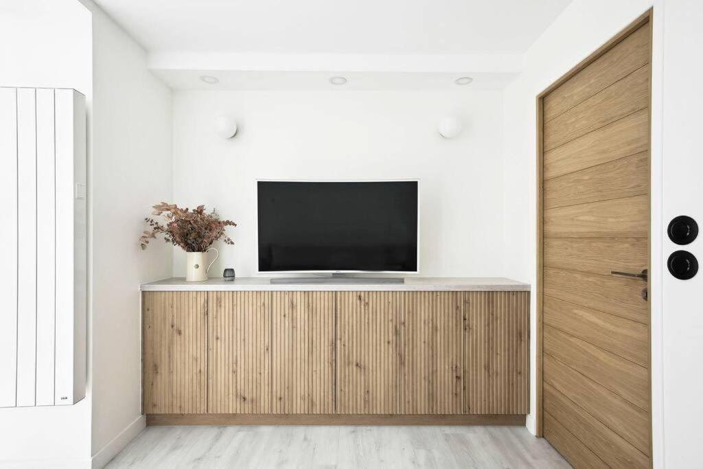 Mykeypers - Cosy & Design Parisian Flat 4p - Batignolles Paris