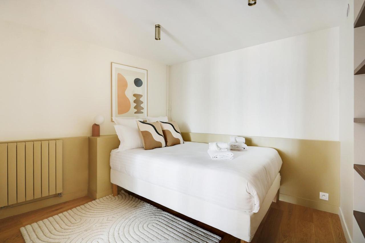 Apartment Pick A Flat's In Saint-germain - Rue De Sevres Paris