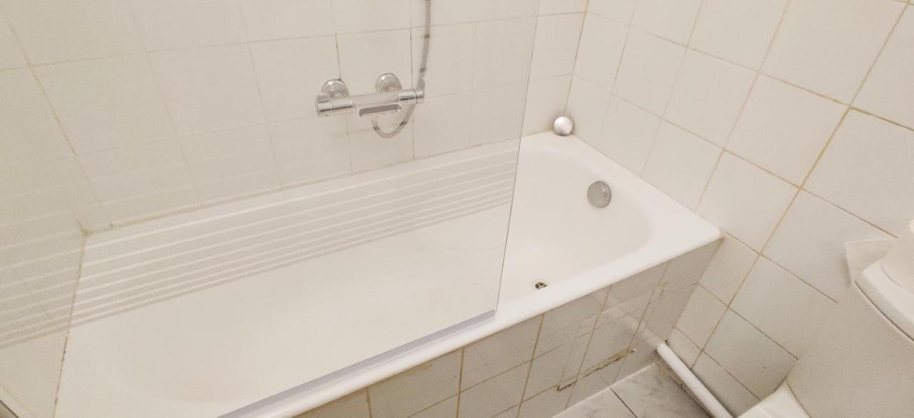 Apartamento Luxueux Studio Au Centre De 17 Eme