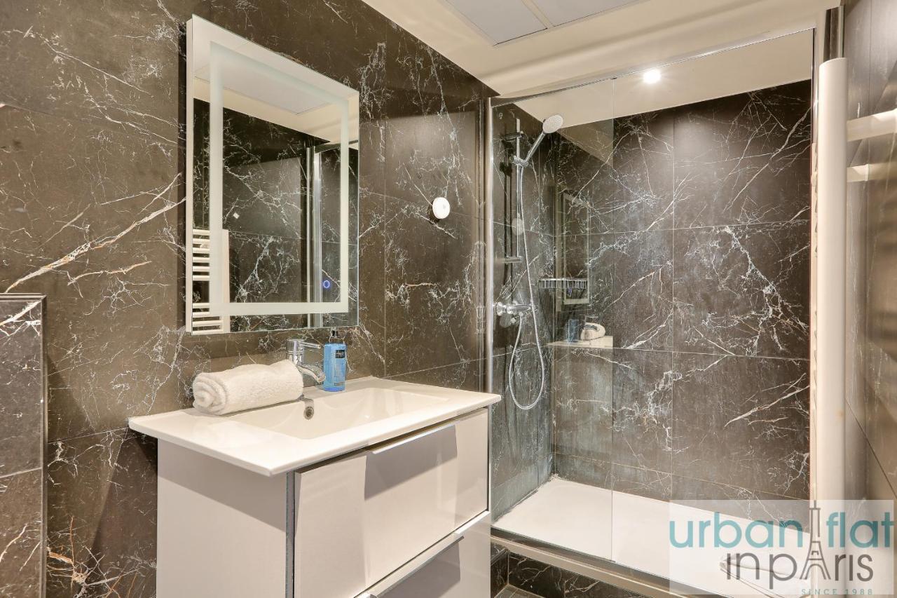 Urban Flat 128 - Art Rock 4bdr Flat Near Champs-elysees Apartment Paris
