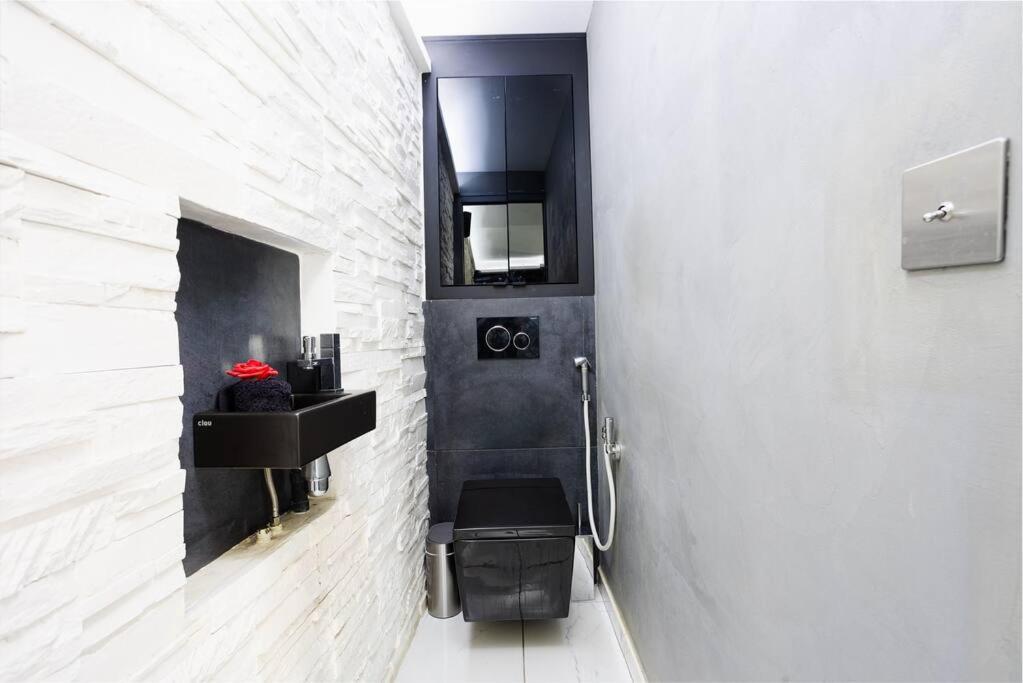 Modern Loft In Center! * Paris