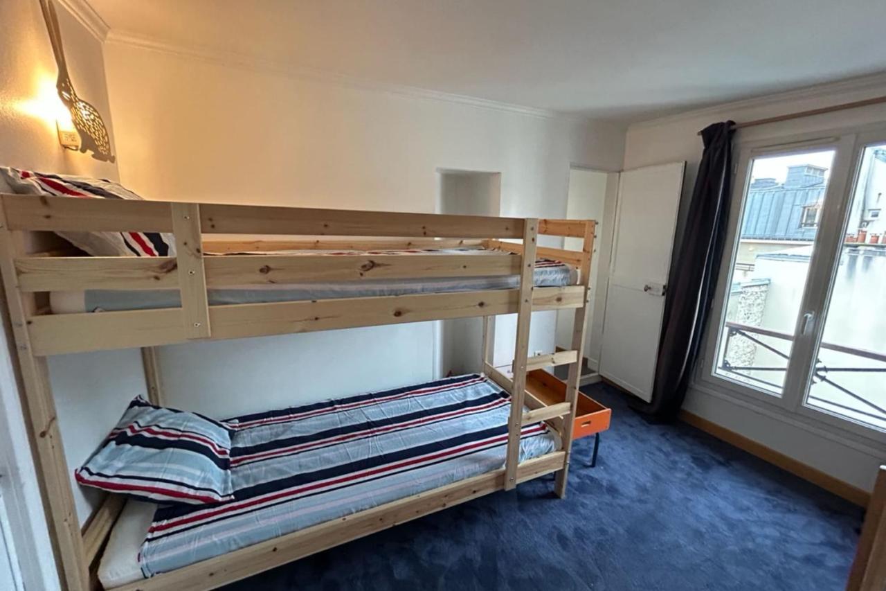 Near Jardin Villemin Apartamento Paris