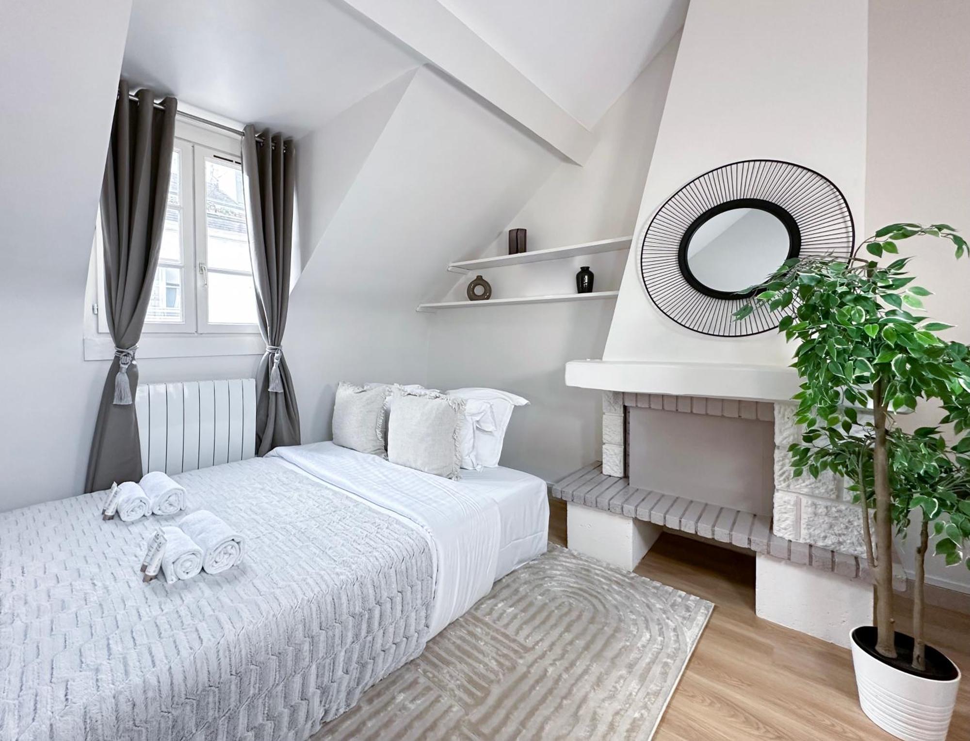 Unique & Beautiful Duplex In Saint-germain Apartment *