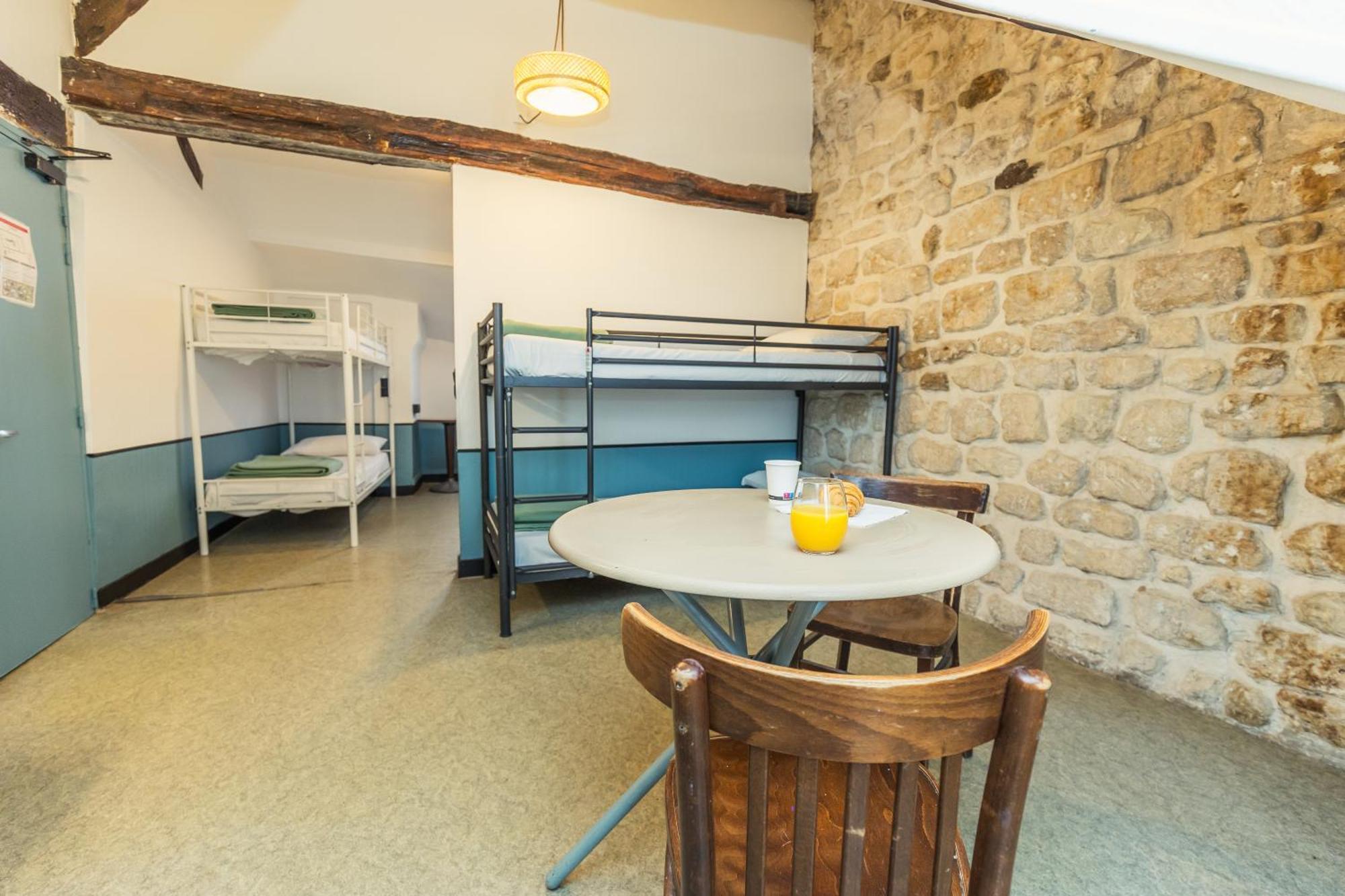 Auberge de jeunesse Young And Happy Latin Quarter By Hiphophostels *