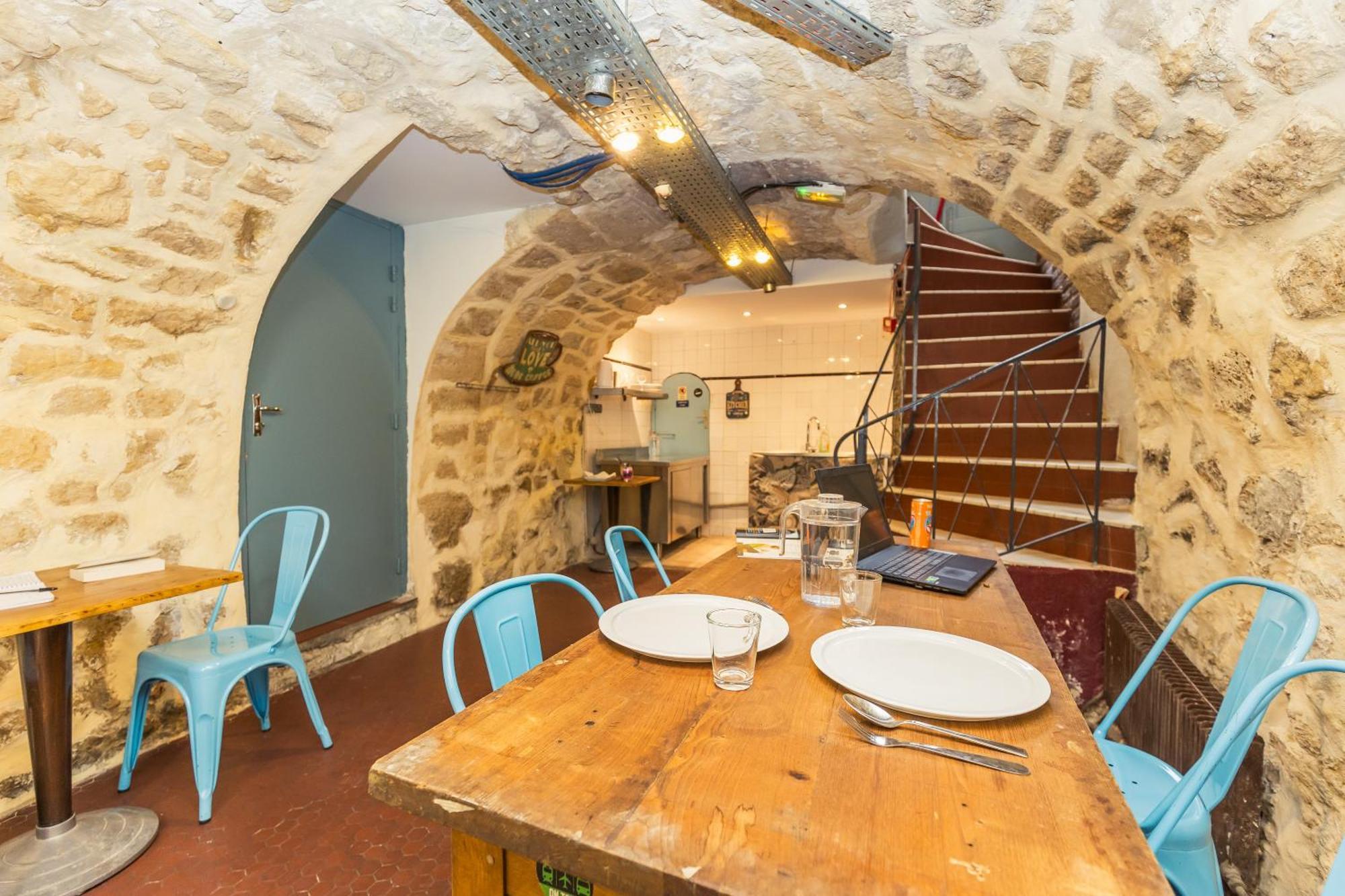 Auberge de jeunesse Young And Happy Latin Quarter By Hiphophostels *
