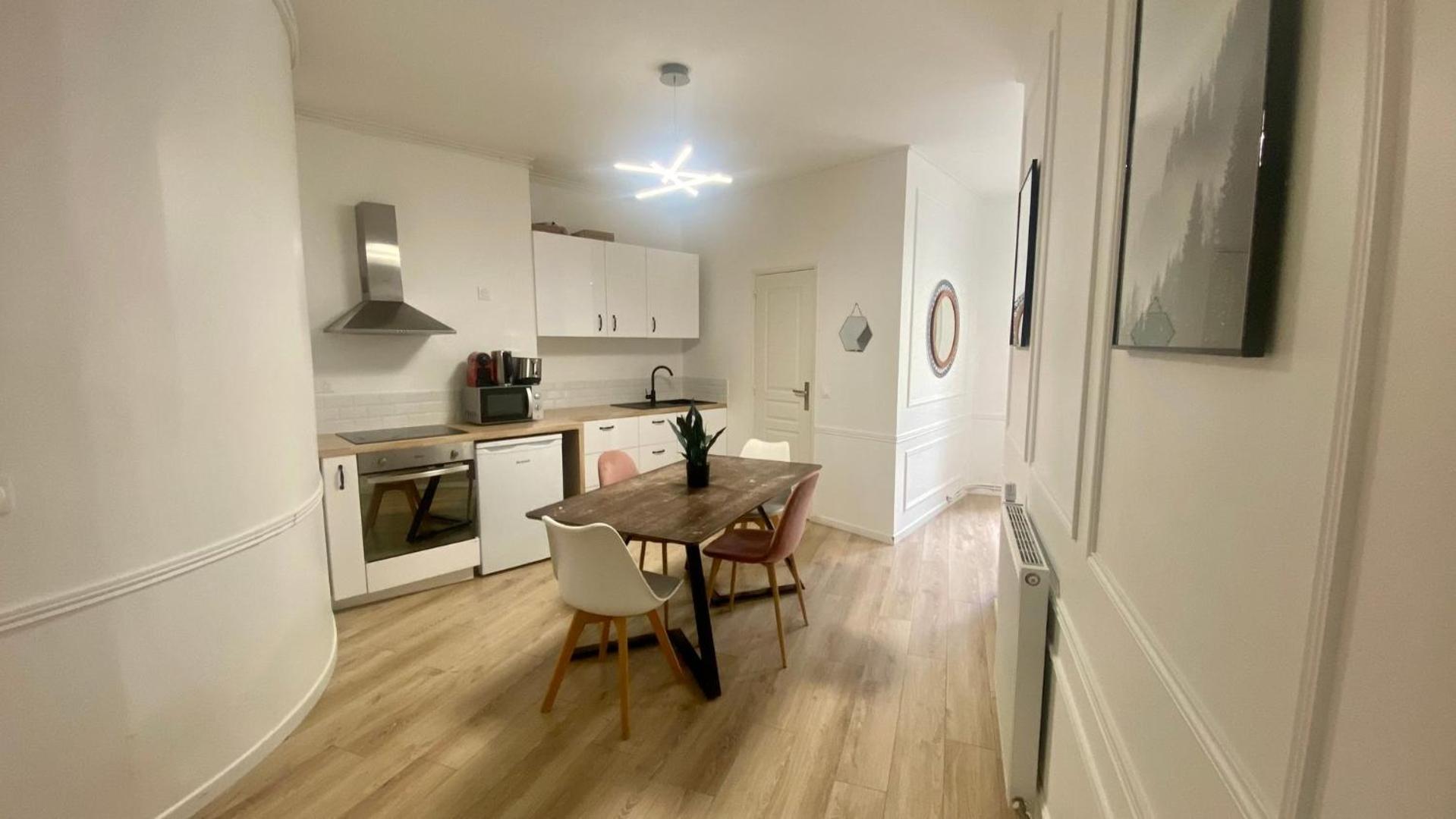 Apartamento De Charme Champs Elysees - 4p Paris