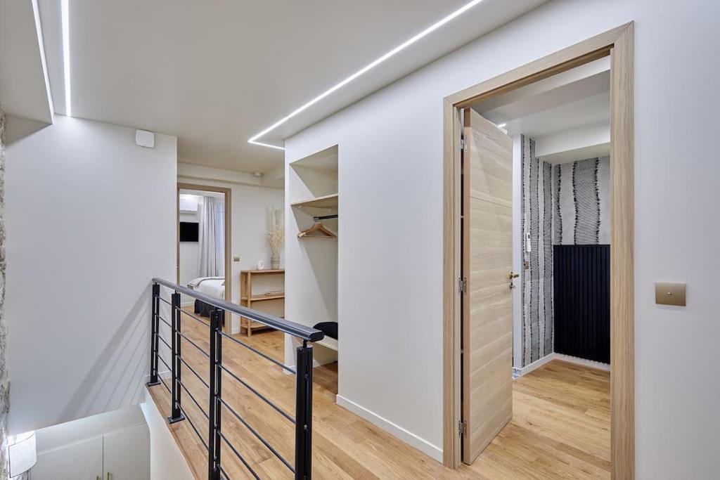 Apartment Le Marais Place Des Vosges By Prestige *