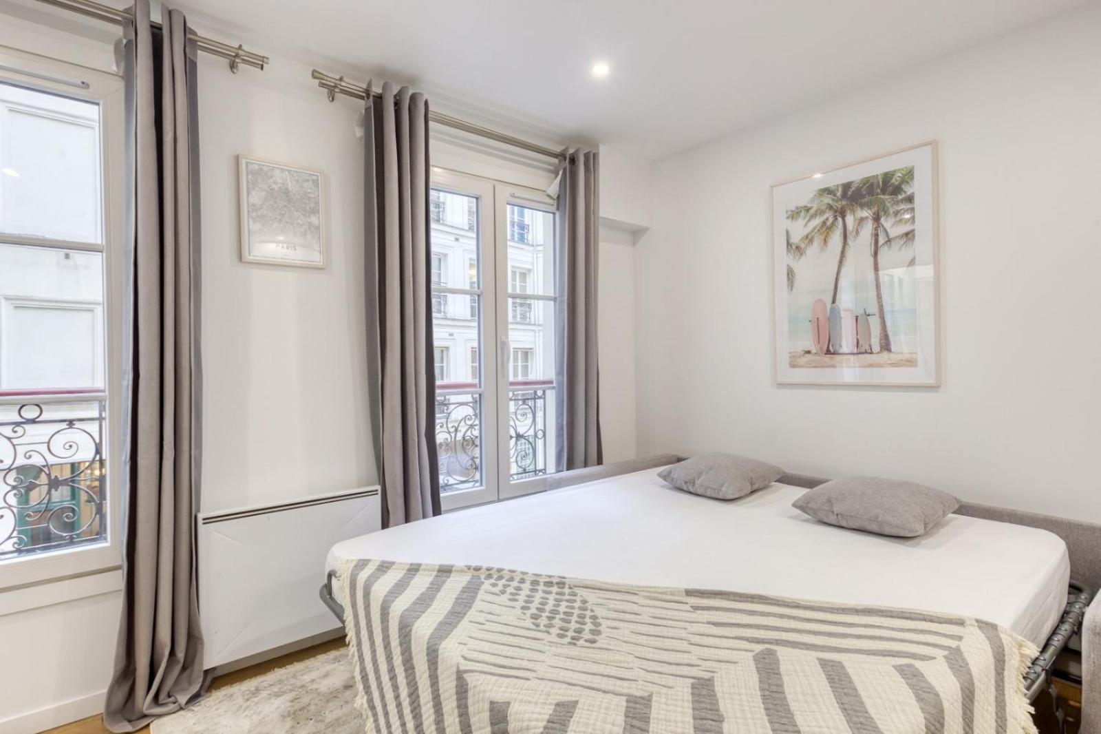 Le Balcon De L'opera I Cozy Paris