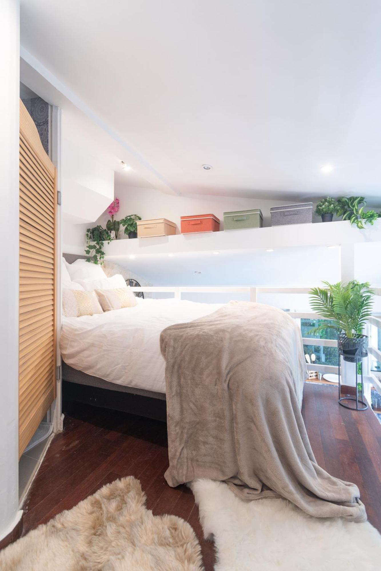 Duplex Parisien Metro13 Apartment *
