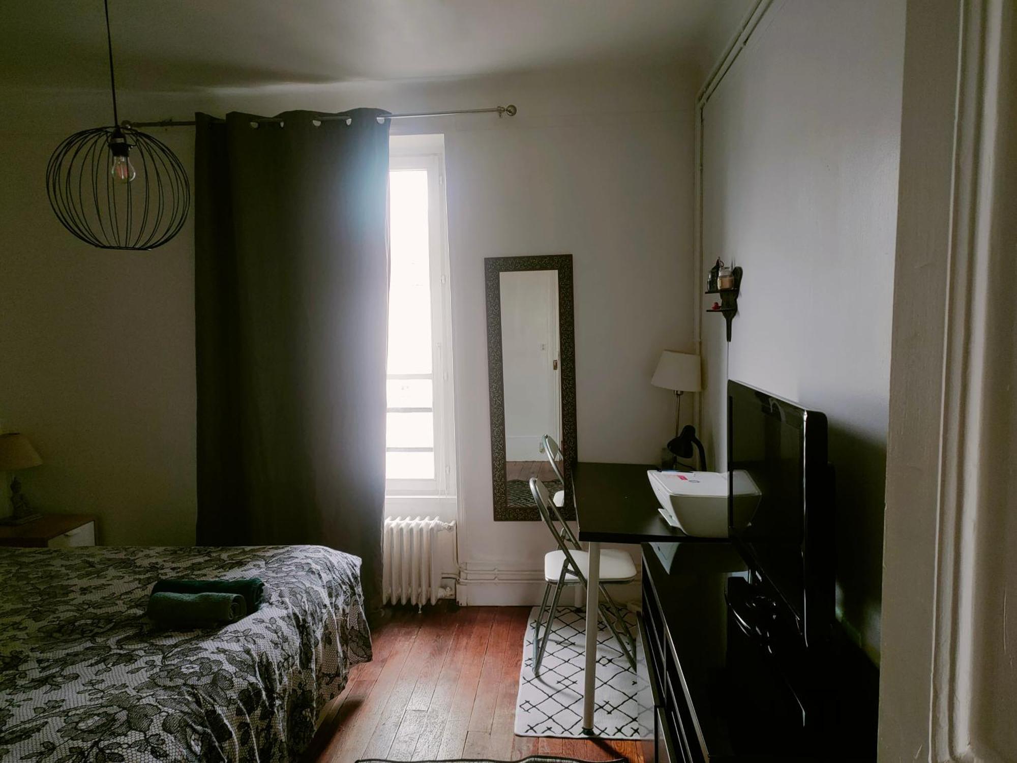 Spacieuse Vu Sur La Tour Homestay *