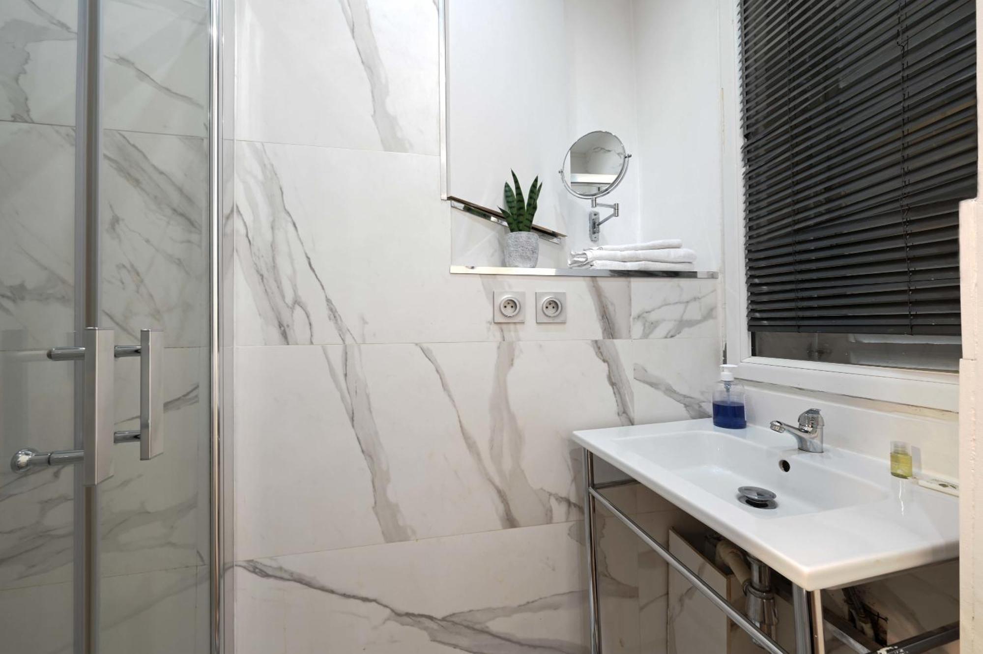 Appartement Fabulous Comfortable Studio With Updated Finishes And Design Next To Champ De Mars