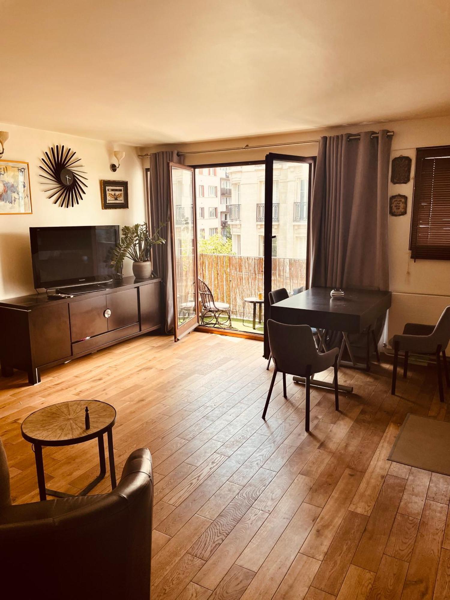 Apartamento Jolie 2 Pieces Avec Balcon 15 Eme Paris