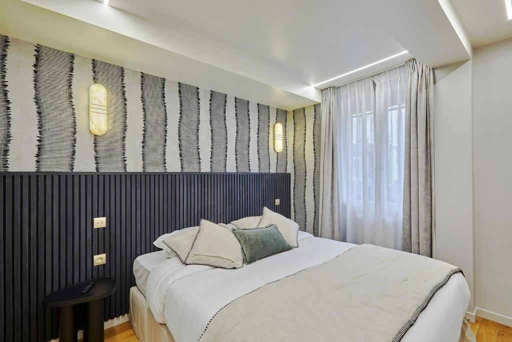 Apartment Le Marais Place Des Vosges By Prestige