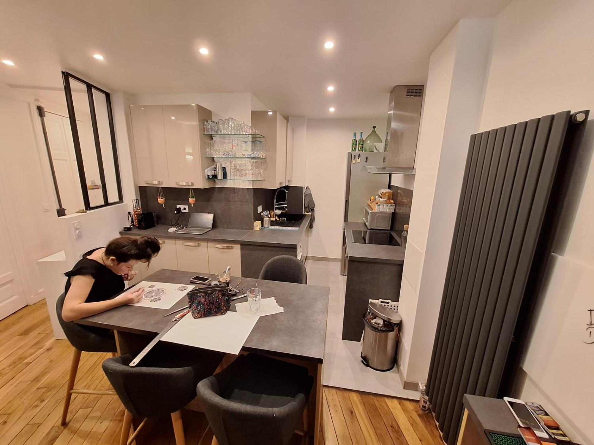 Apartment Read Well - Spare Double Bedroom In Cosy Close To Convention Center In 15th District *