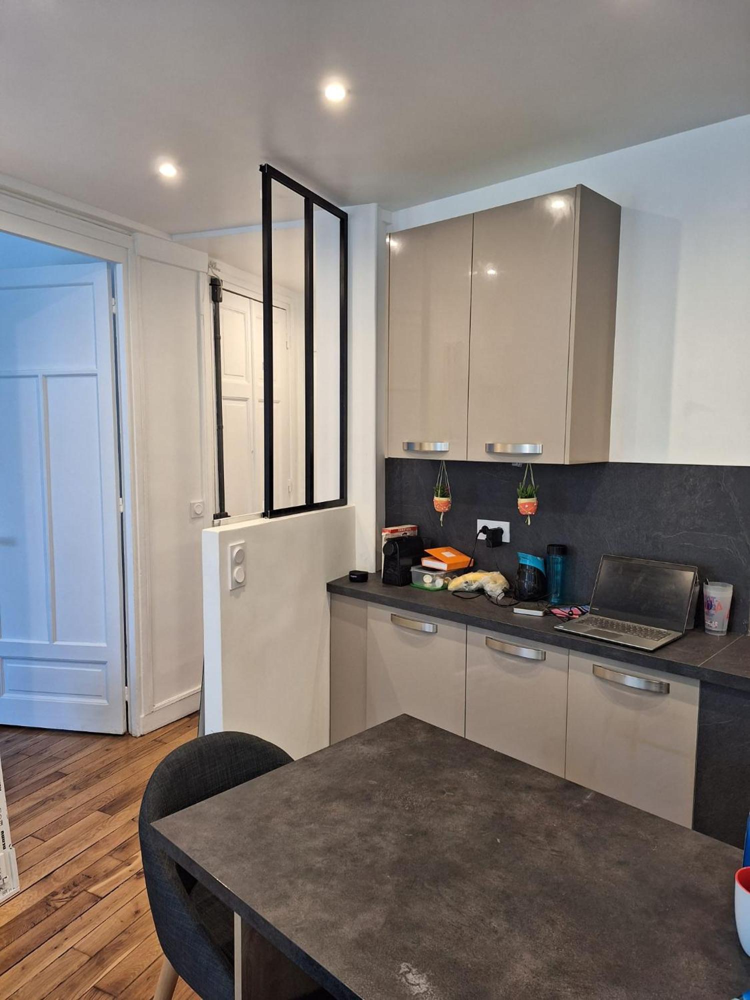 Apartment Read Well - Spare Double Bedroom In Cosy Close To Convention Center In 15th District *